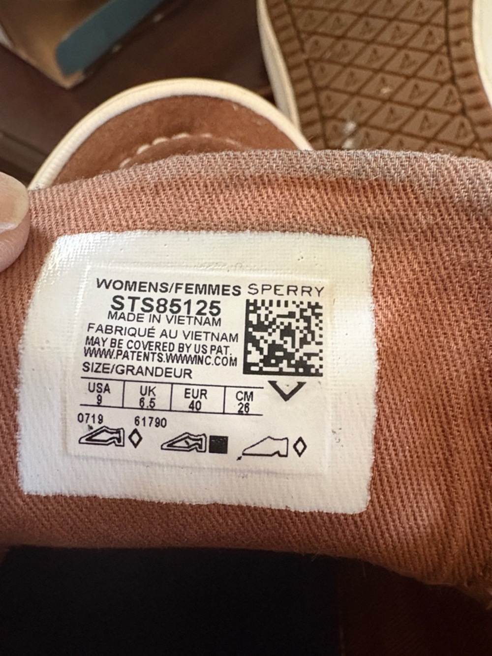 Sperry Women's Top Slider Crest Vibe Sneaker - Picture 9 of 10